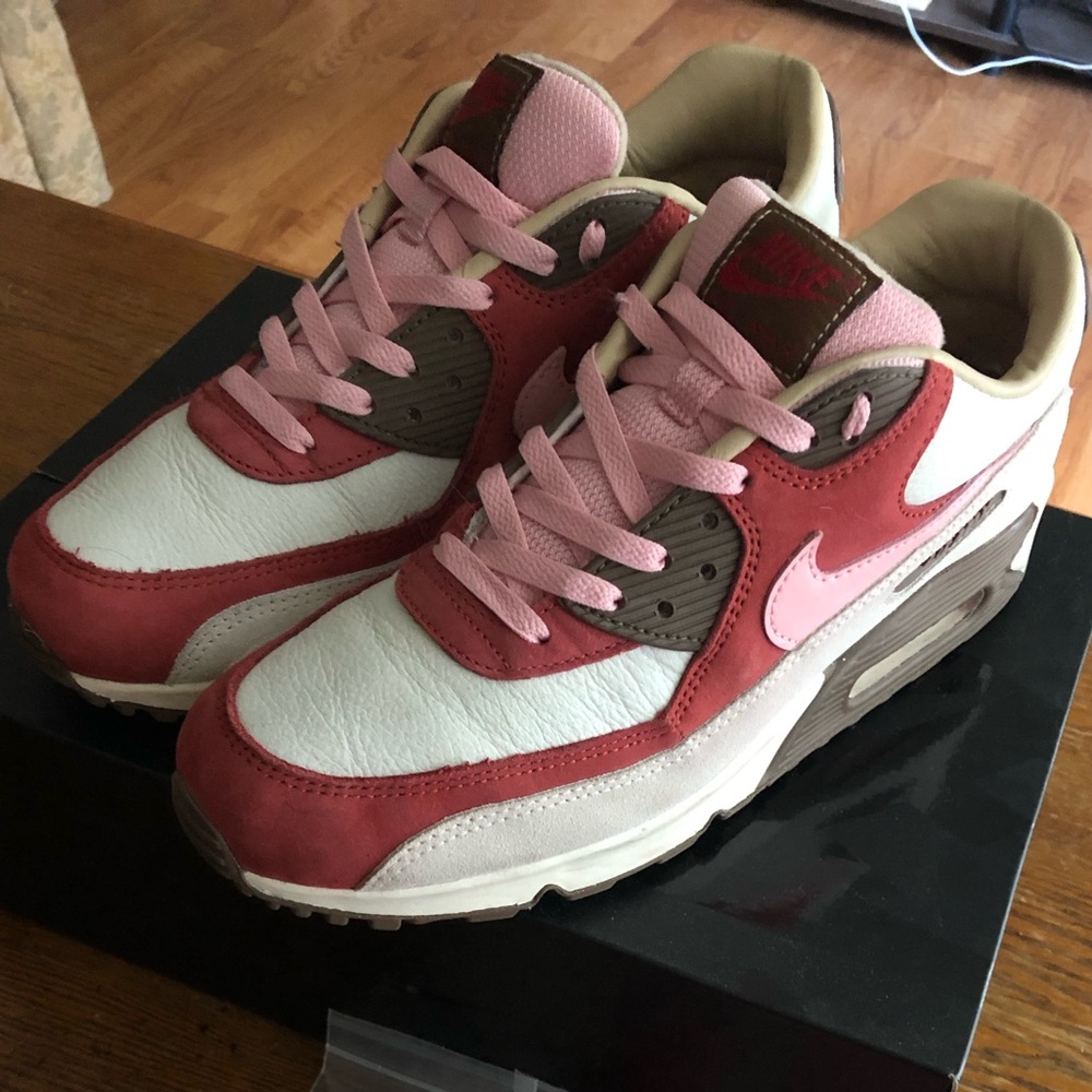 Nike Air Max90 2022 Bacons size 9.5 great condition